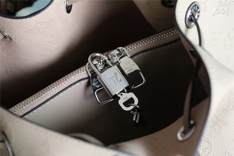 Alice bags - Louis Vuittons  - 7904