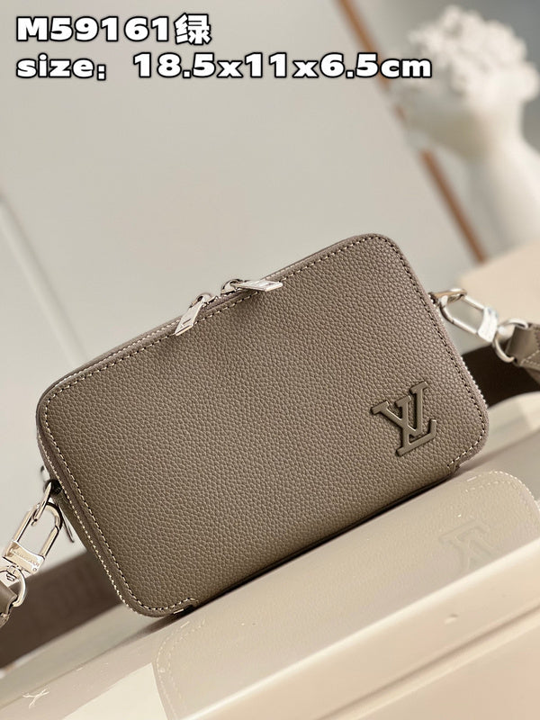 Alice Bags- Louis Vuittons  - 15942