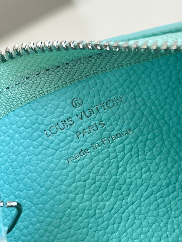 Alice Bags- Louis Vuittons  - 16411
