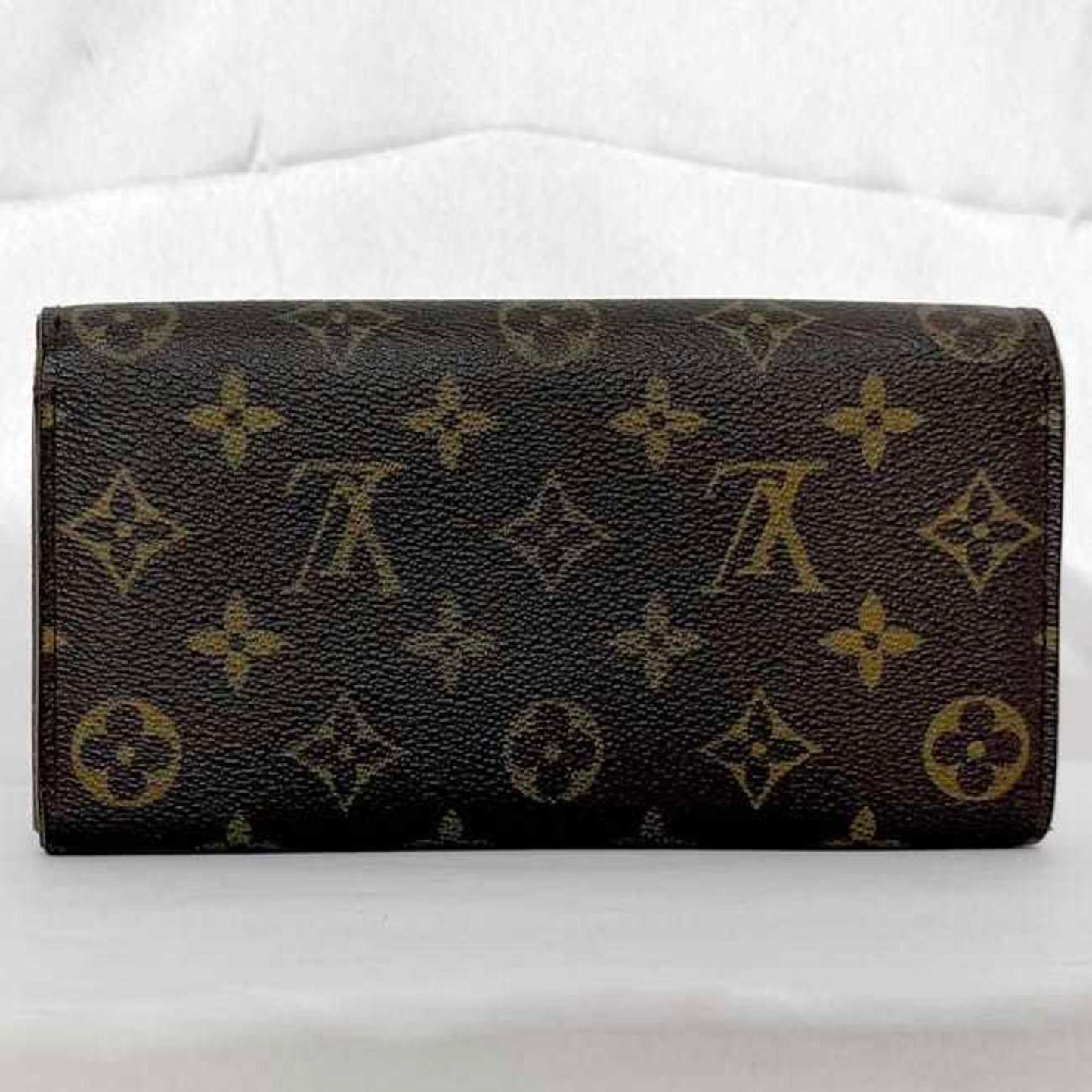 Louis Vuitton  Monogram Long Wallet (Bi-Fold)