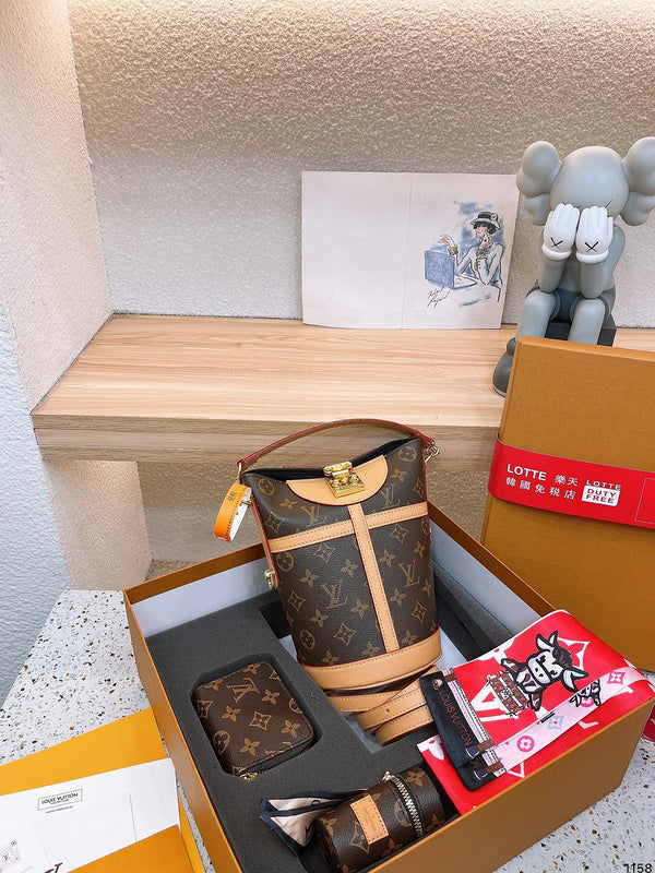 Alice bags - Louis Vuittons  - 15104