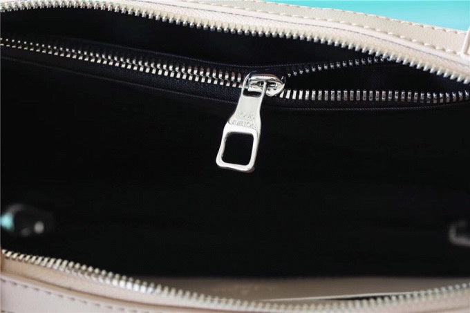 Alice bags - Louis Vuittons  - 10258