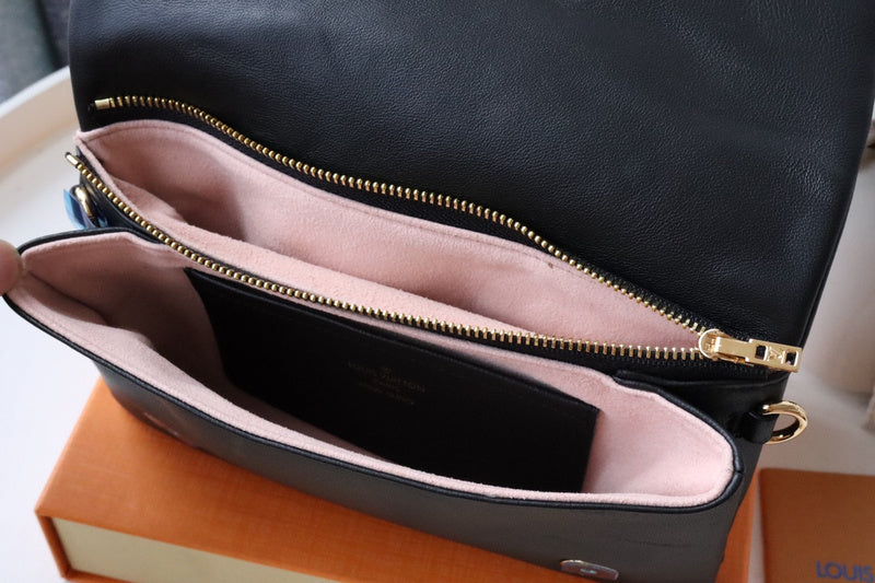 Alice Bags- Louis Vuittons  - 16180