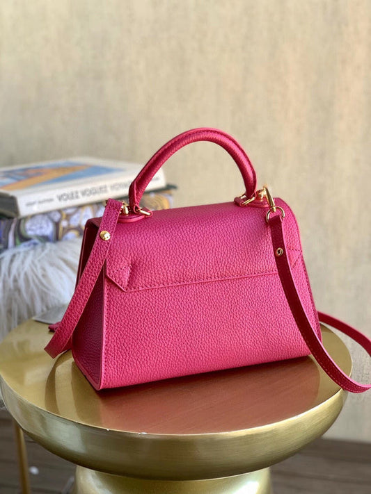 Alice Bags- Louis Vuittons  - 15872
