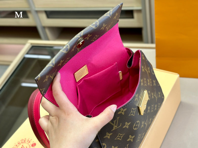 Alice bags - Louis Vuittons  - 15016