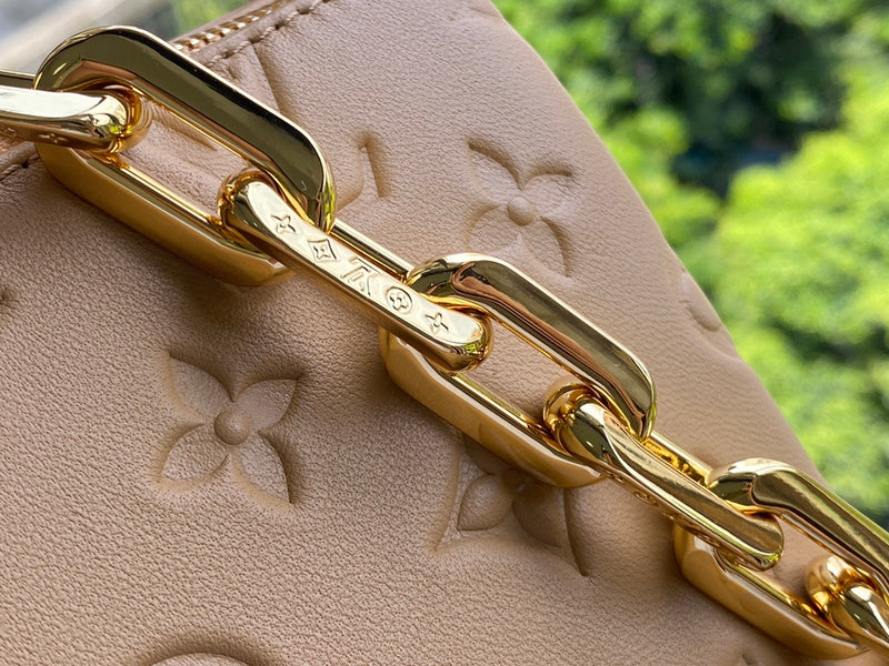 Alice Bags- Louis Vuittons  - 16334