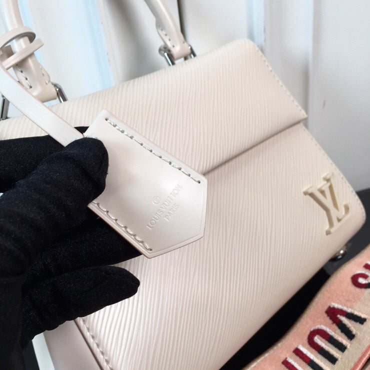 Alice Bags- Louis Vuittons  - 16229