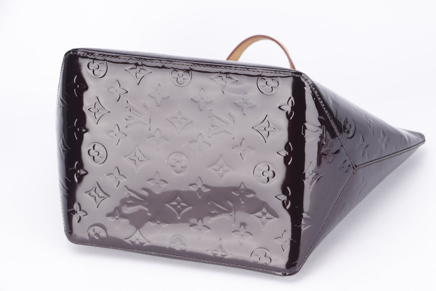 LOUIS VUITTON BELLEVUE TOTE BAG (FL0110), PM SIZE, AMARANTE MONOGRAM VERNIS, WITH DUST COVER