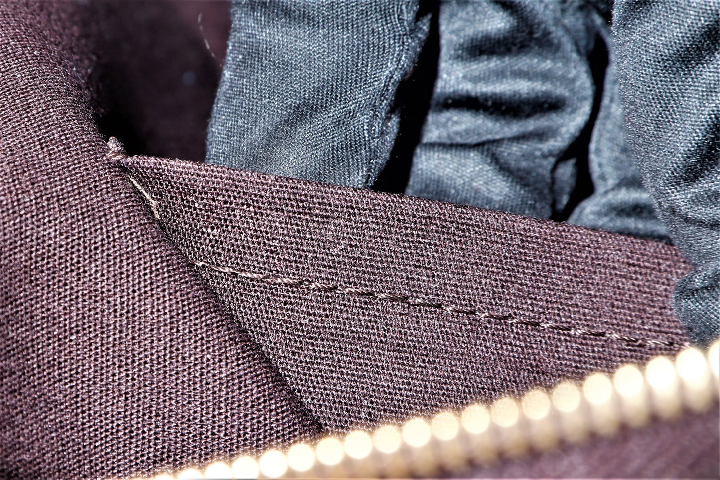 LOUIS VUITTON BELLEVUE TOTE BAG (FL0110), PM SIZE, AMARANTE MONOGRAM VERNIS, WITH DUST COVER
