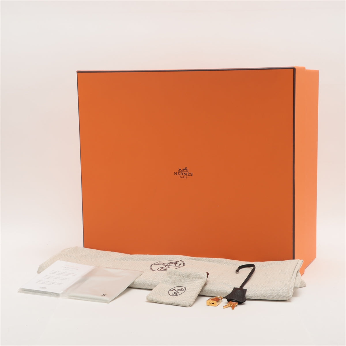 Hermes Otacroa 40 Black - [L] stamp