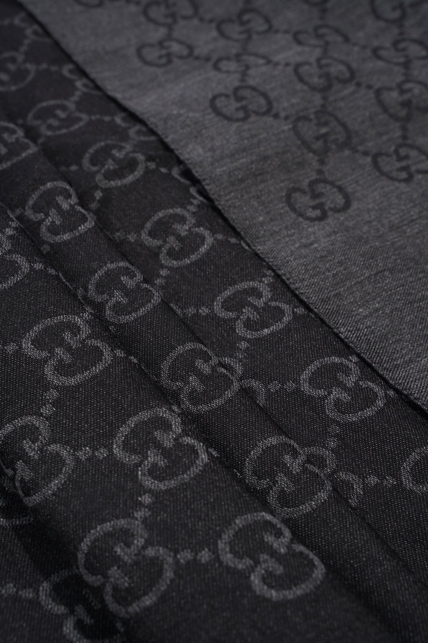 Gucci GG Wool Silk Stole Black / Dark Grey Wool