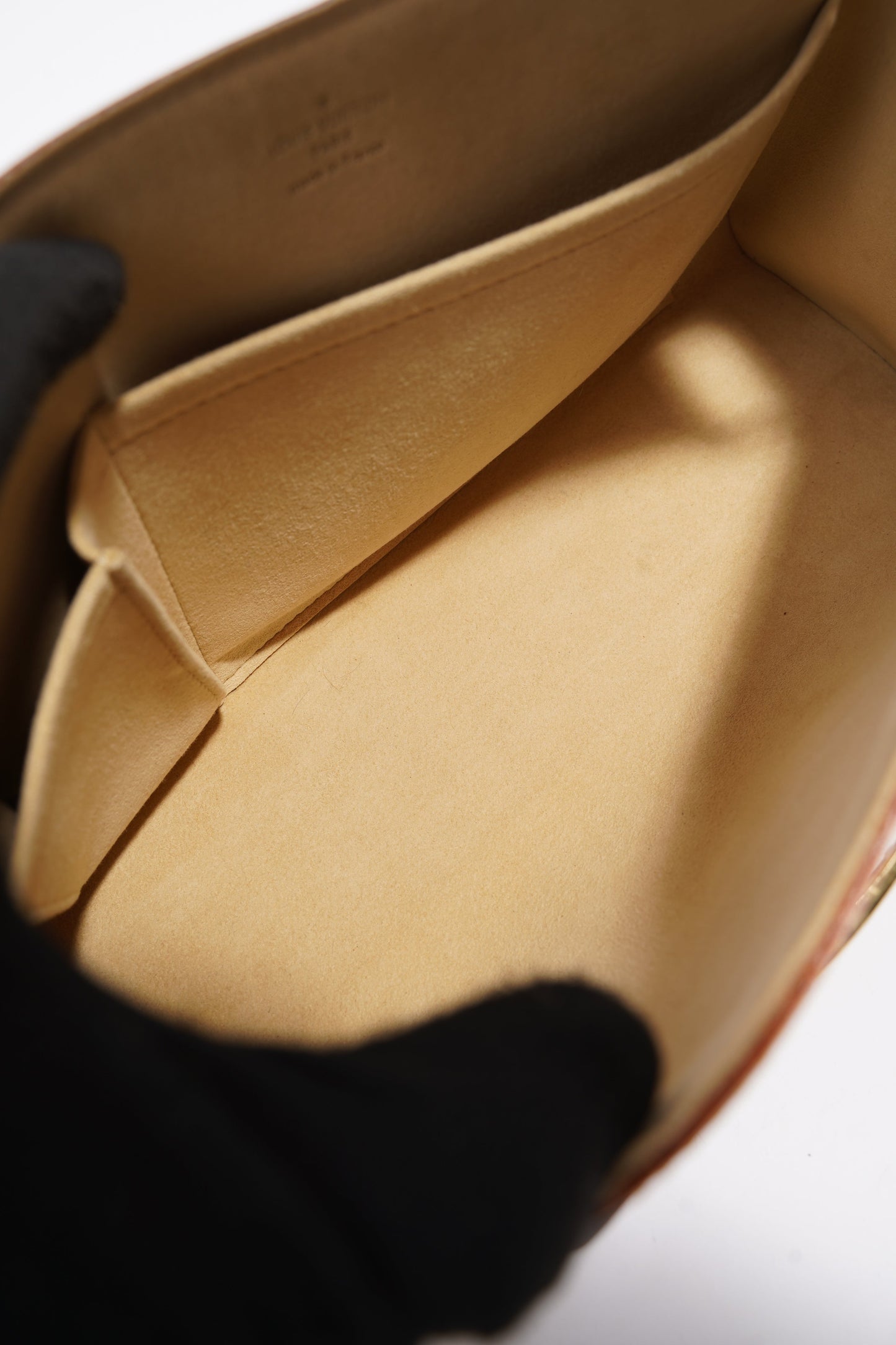Louis Vuitton Beverly Monogram Coated Canvas MM
