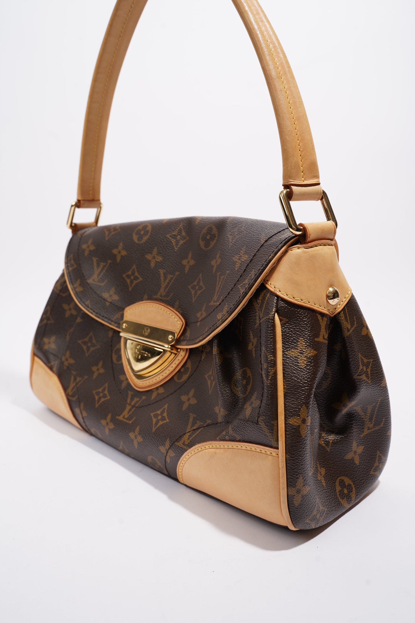 Louis Vuitton Beverly Monogram Coated Canvas MM