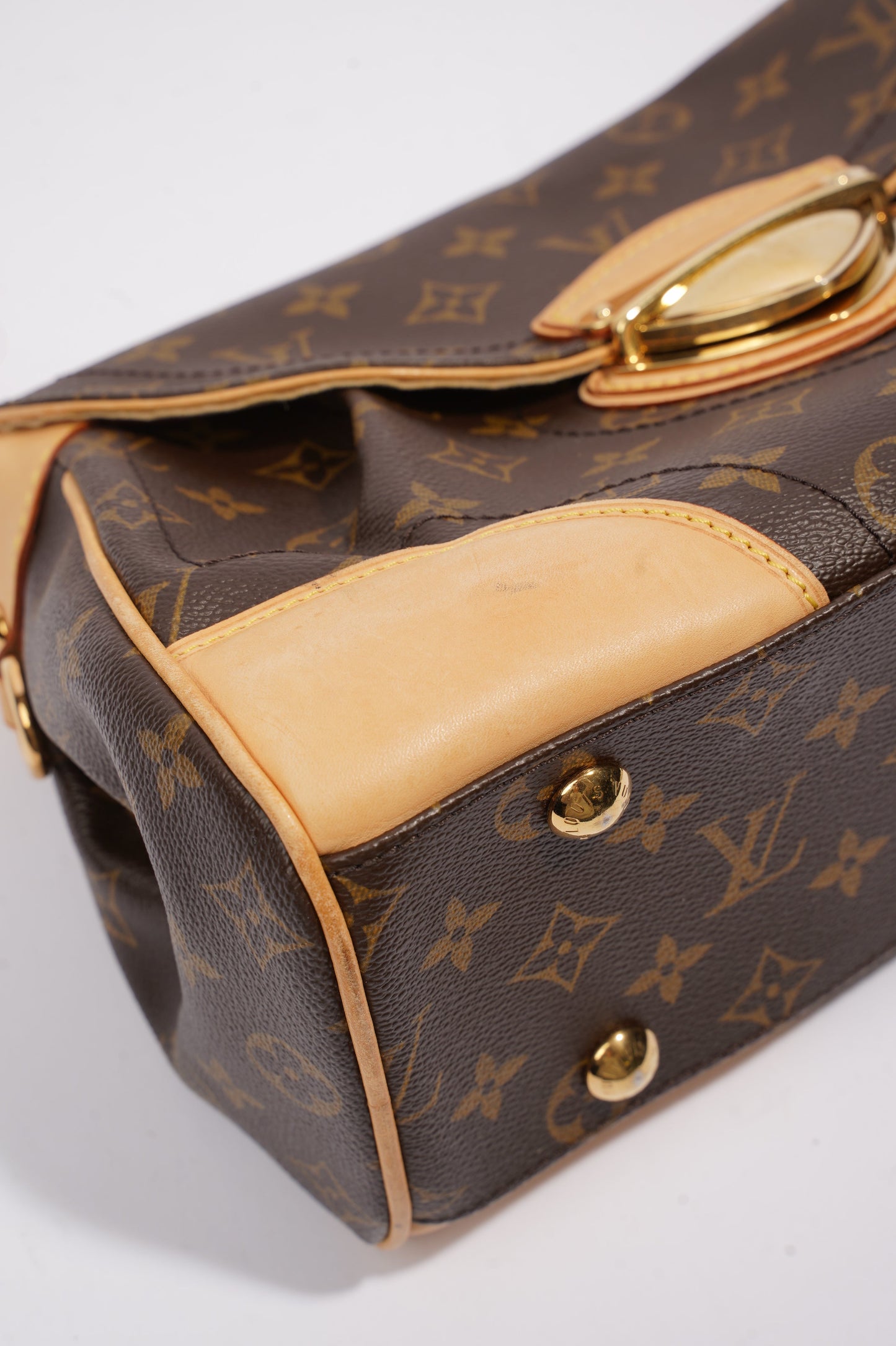 Louis Vuitton Beverly Monogram Coated Canvas MM