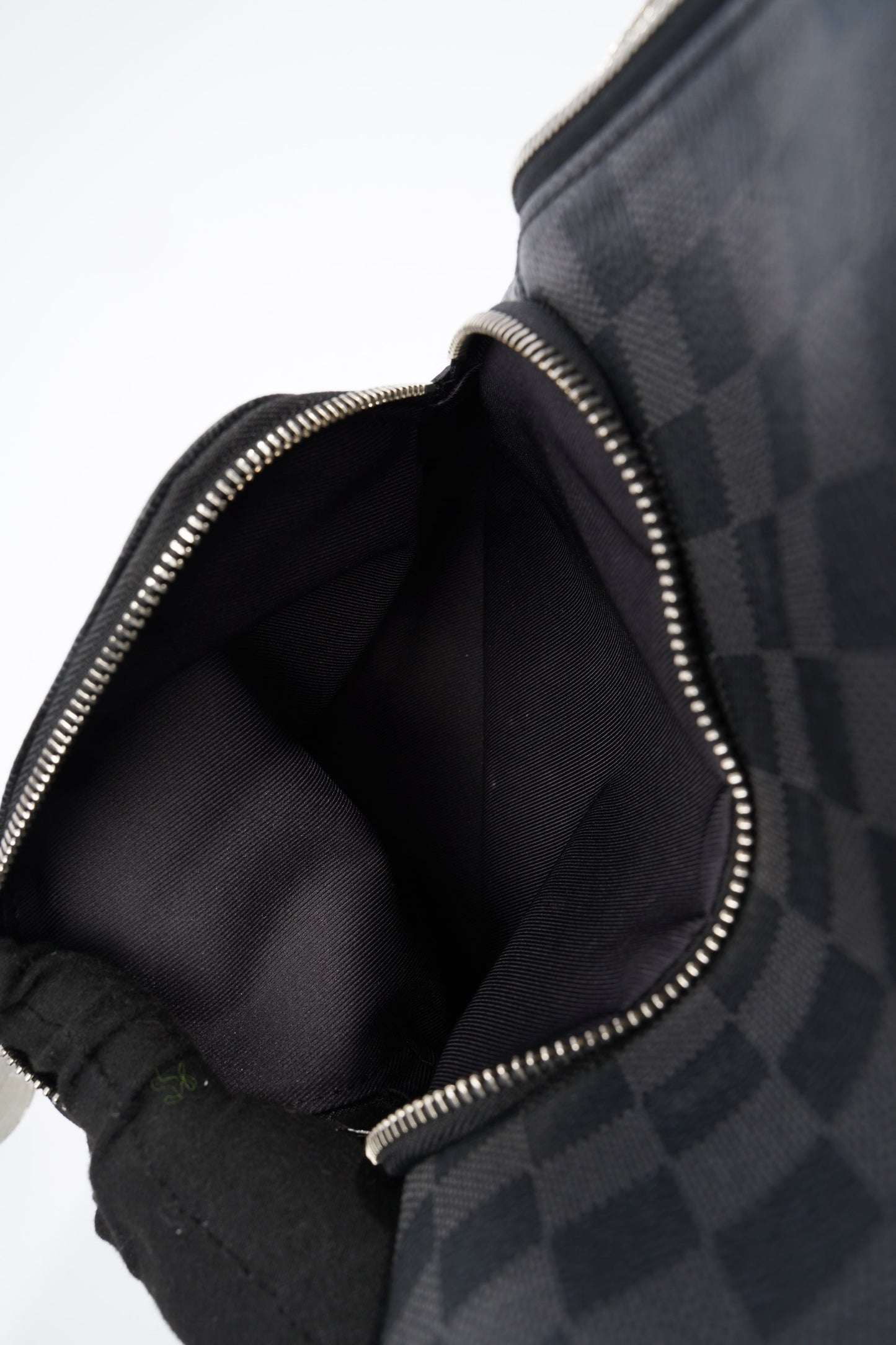 Louis Vuitton Avenue Sling Bag Damier Graphite / Black Coated Canvas