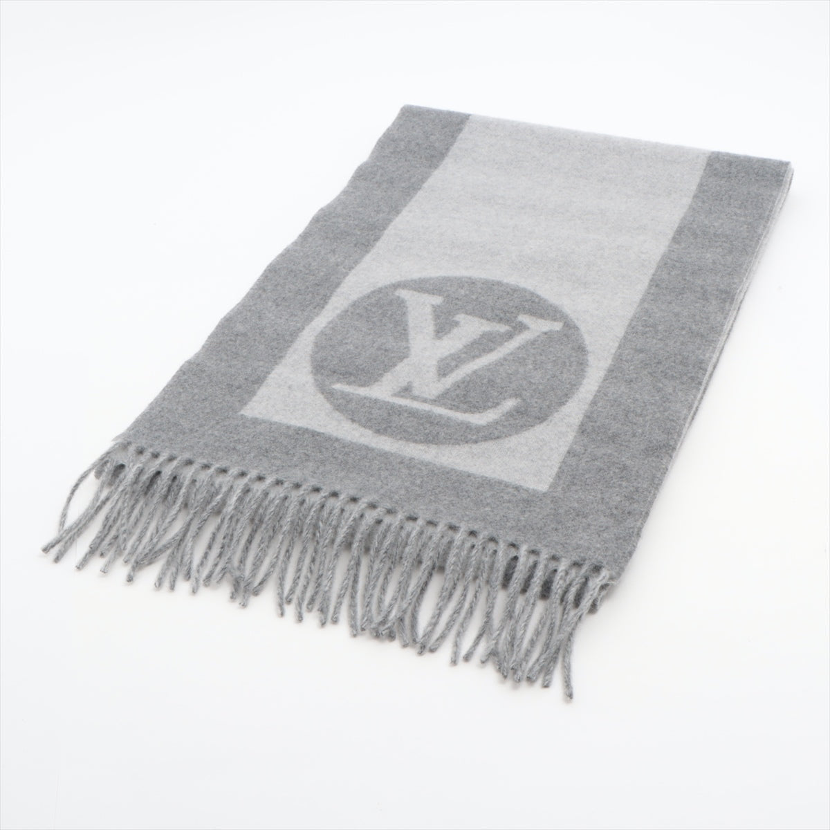 Louis Vuitton Echarpe Cardiff Grey Scarf