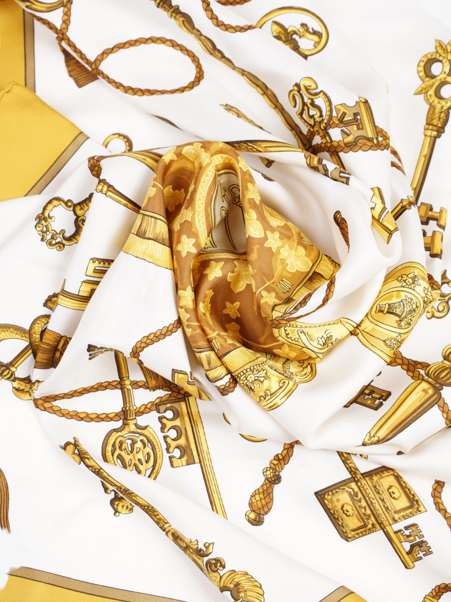 Hermes Les Cles Gold / White Silk