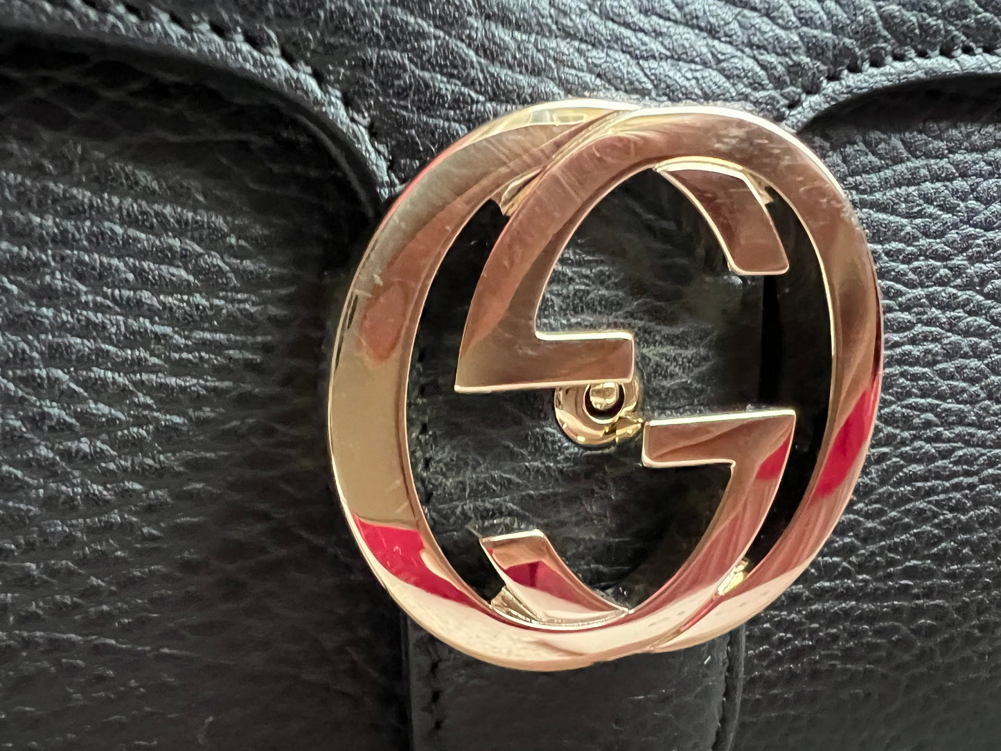 Gucci Interlocking GG Black Medium Shoulder Bag