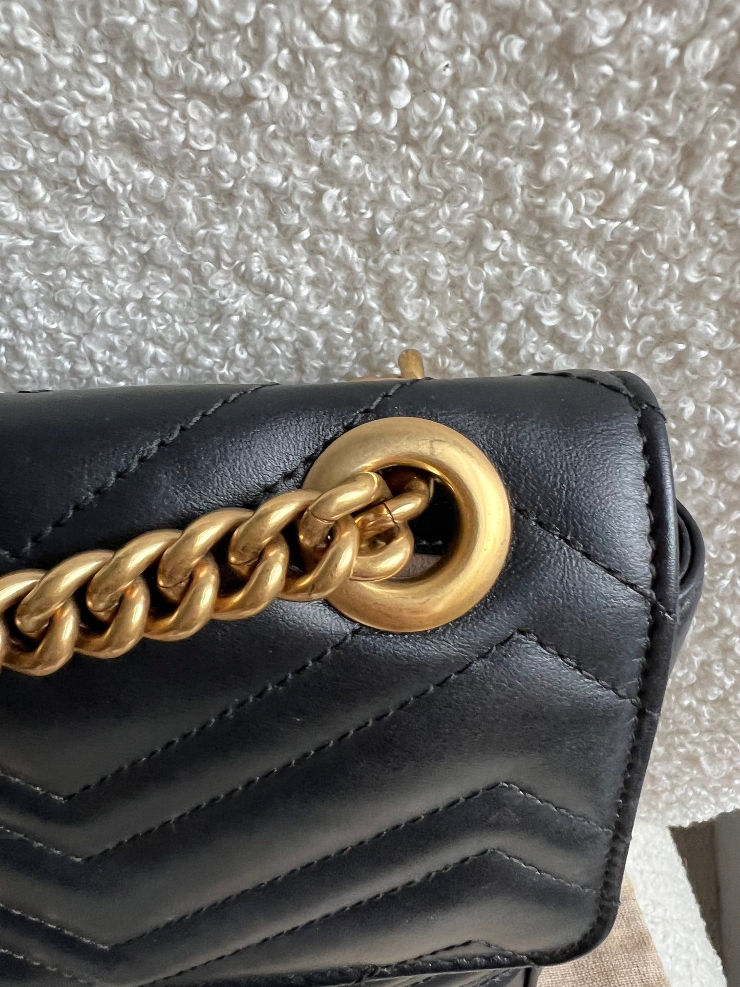Gucci GG Black Marmont Medium Shoulder Bag (RRP £2,340)