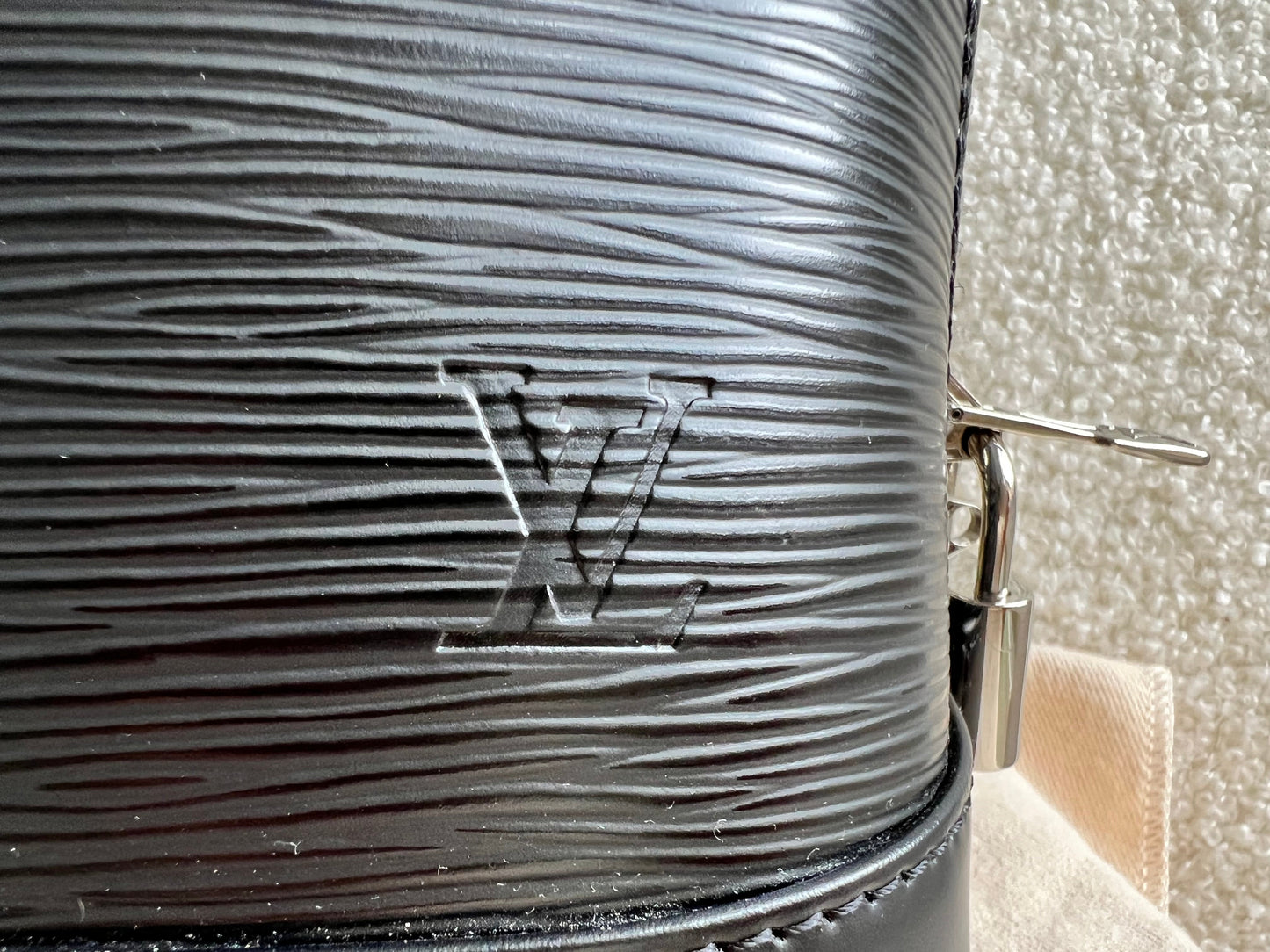 Louis Vuitton Alma BB Black Epi