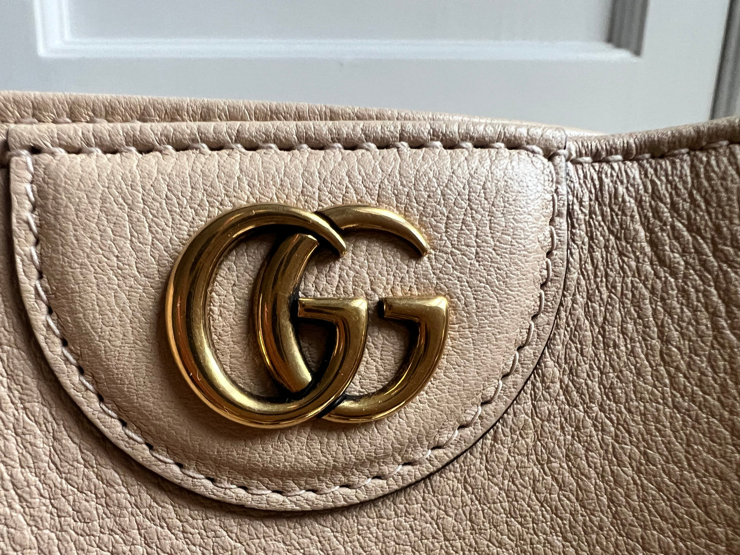 Gucci Cream Medium Diana Hobo (RRP £2110)