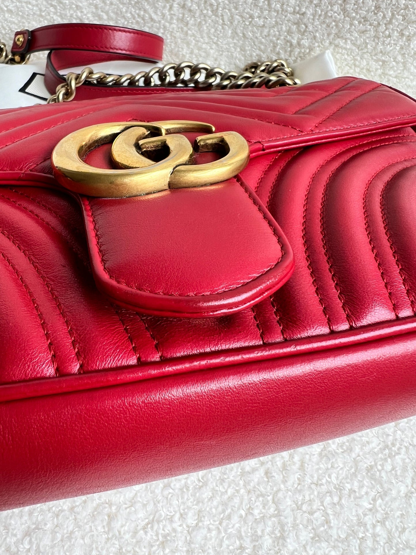 Gucci GG Hibiscus Red Marmont Small Shoulder Bag (RRP £2,070)