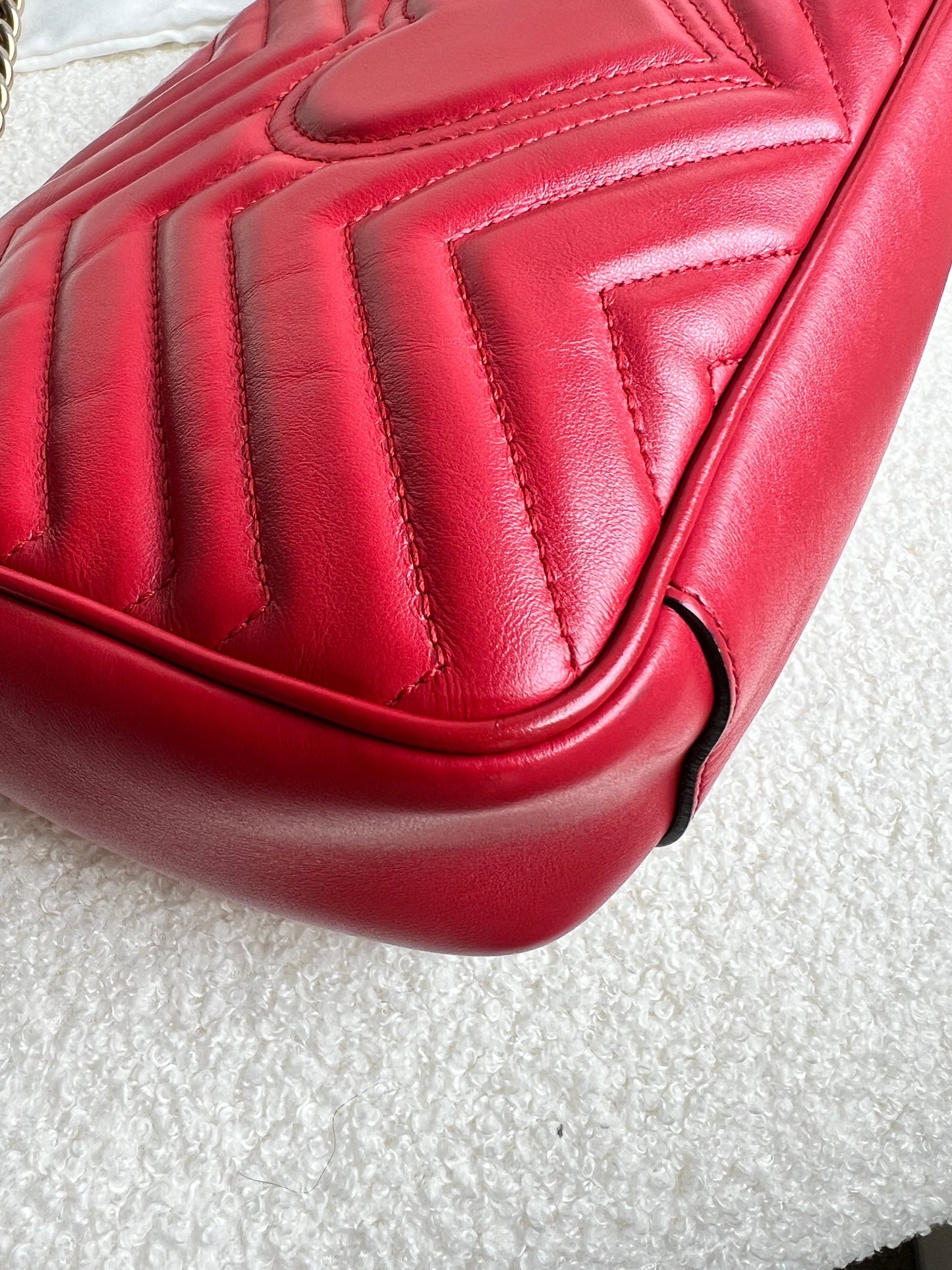 Gucci GG Hibiscus Red Marmont Small Shoulder Bag (RRP £2,070)