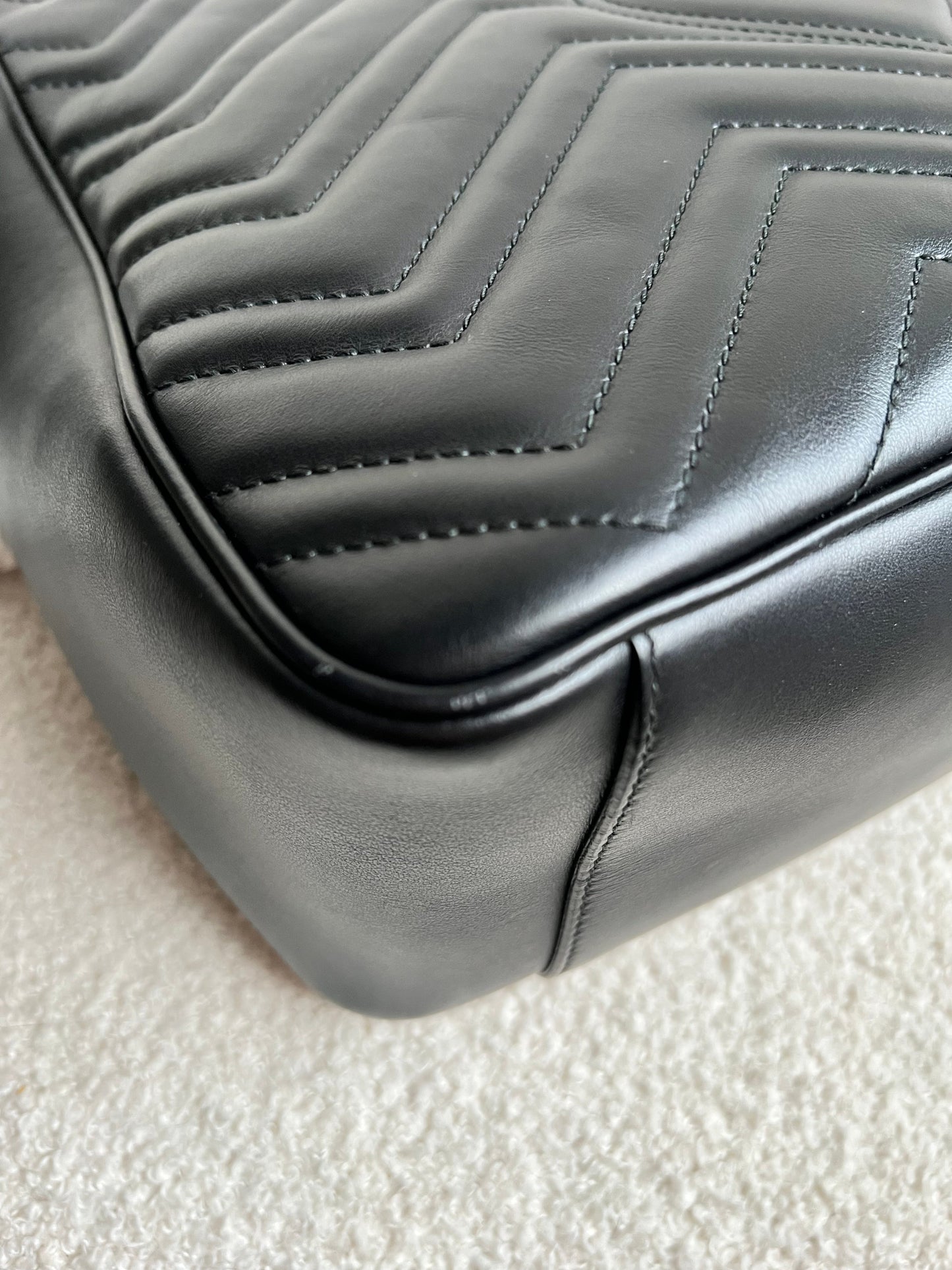 Gucci GG Black Marmont Medium Top Handle Bag (RRP £2290)