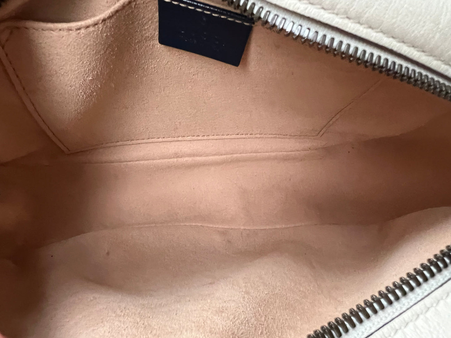 Gucci Torchon GG White Marmont Small Shoulder Bag (RRP £1180)