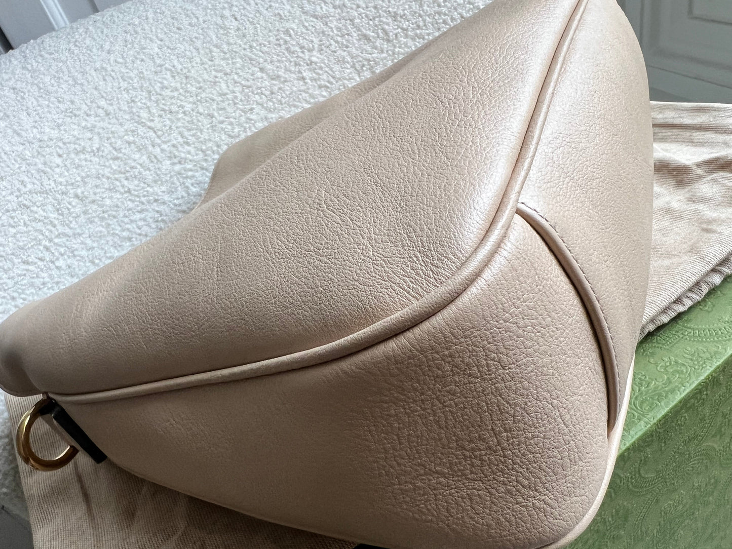 Gucci Cream Medium Diana Hobo (RRP £2110)