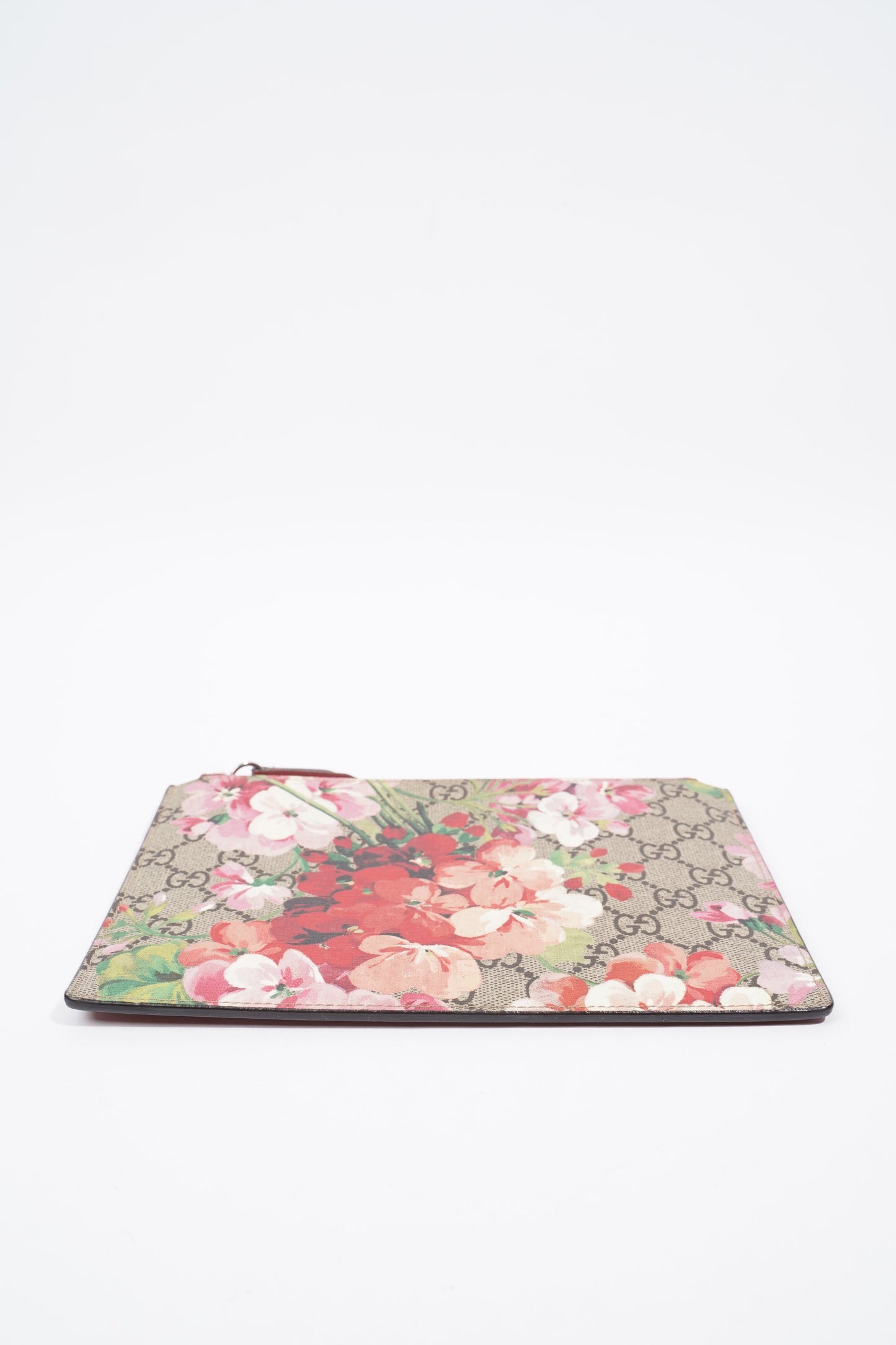 Gucci Bloom Pouch Supreme / Floral Coated Canvas