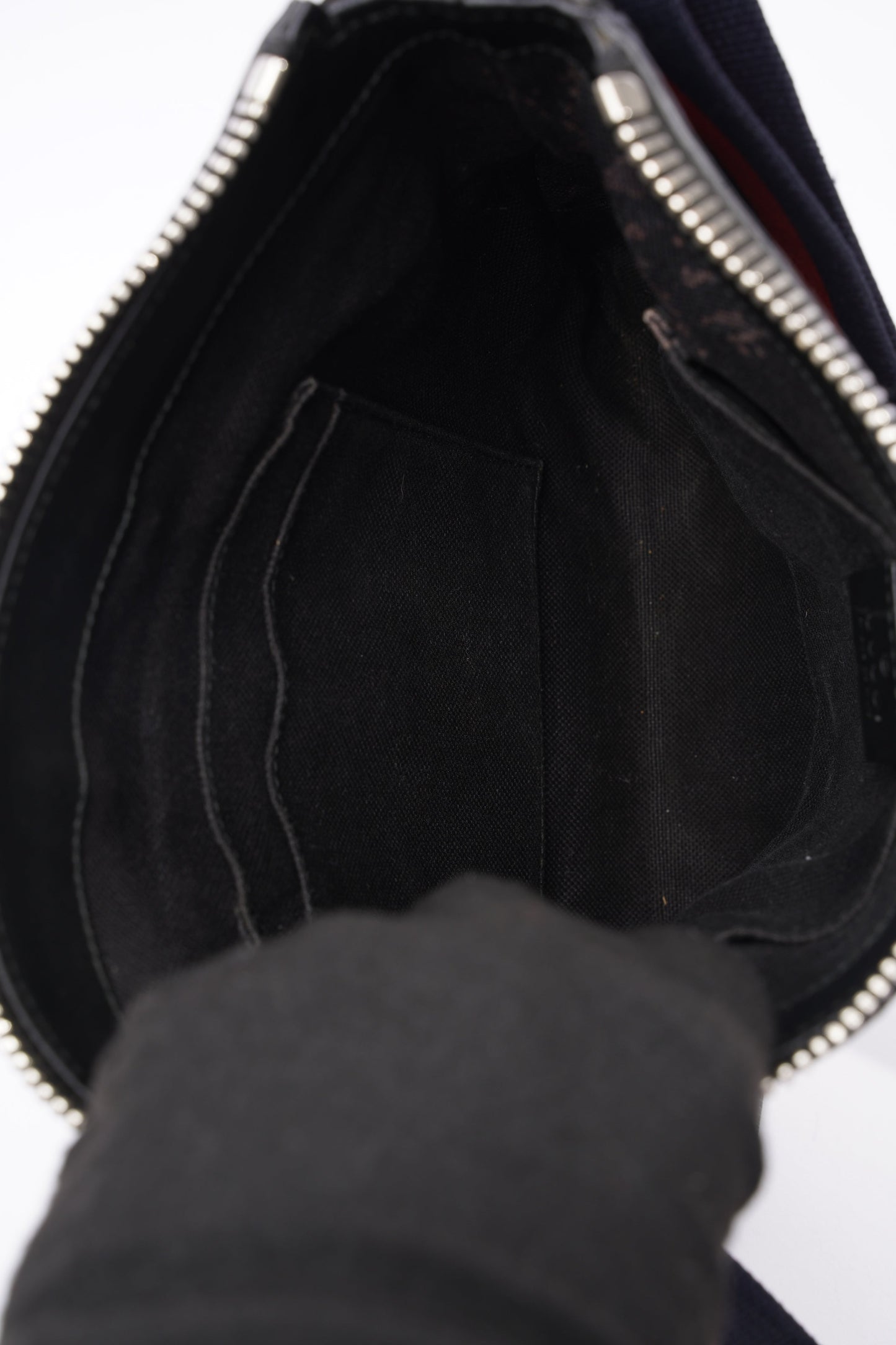 Gucci Small Messenger Black GG Supreme Coated Canvas
