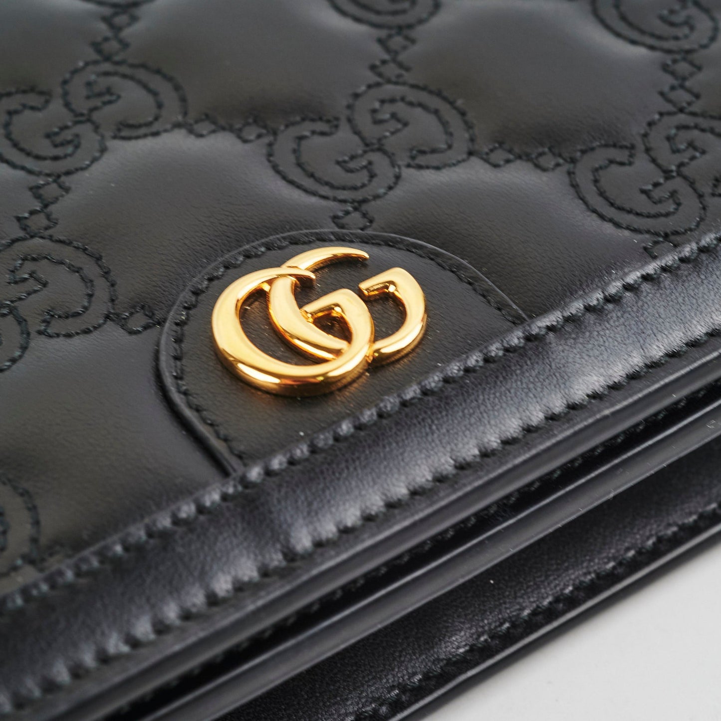 Gucci GG Matelasse Chain Wallet Black