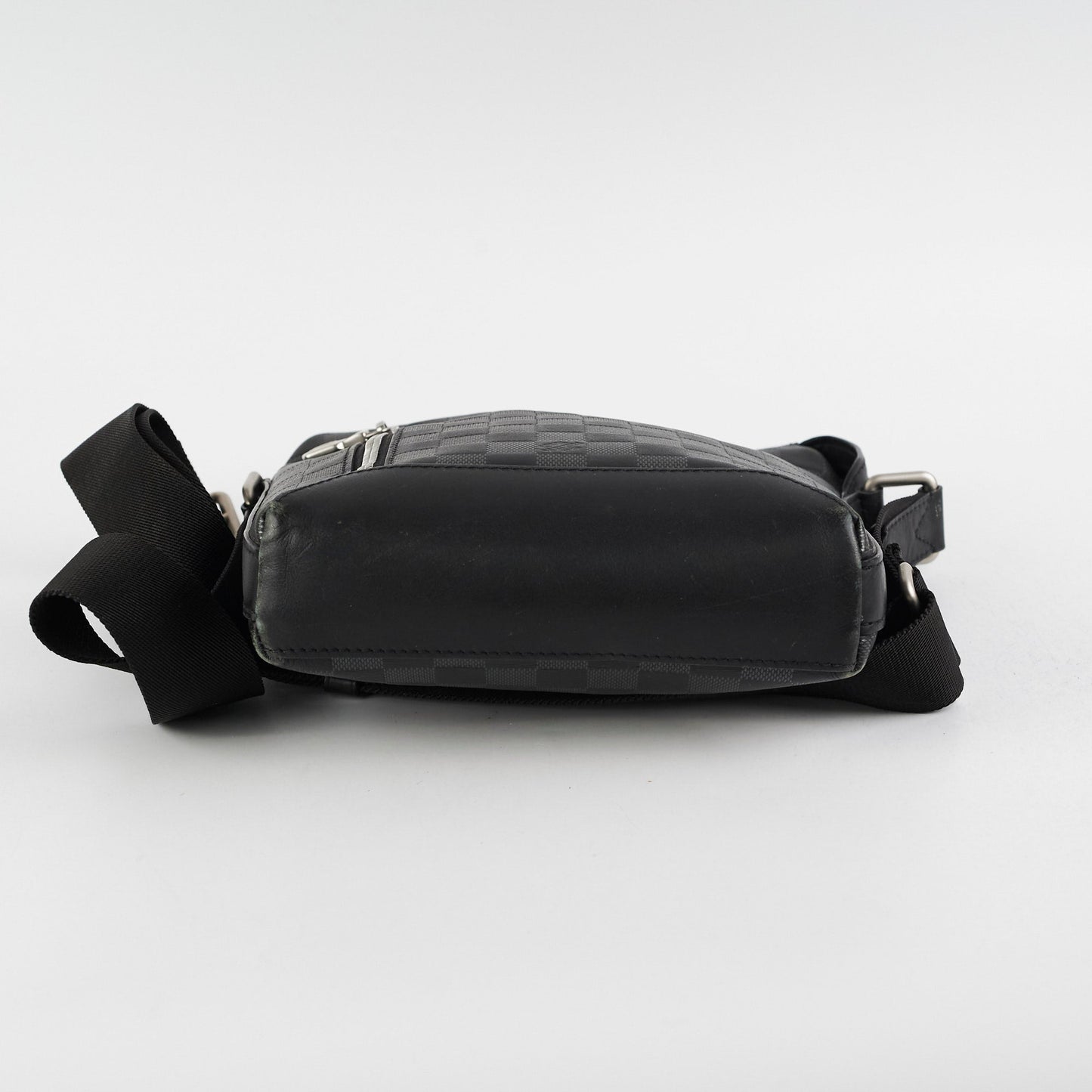 Louis Vuitton Discovery Messenger Damier BB