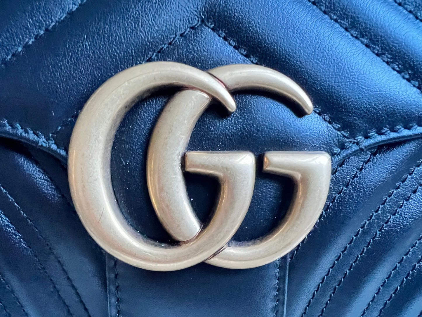 Gucci GG Black Marmont Small Shoulder Bag (RRP £2070)