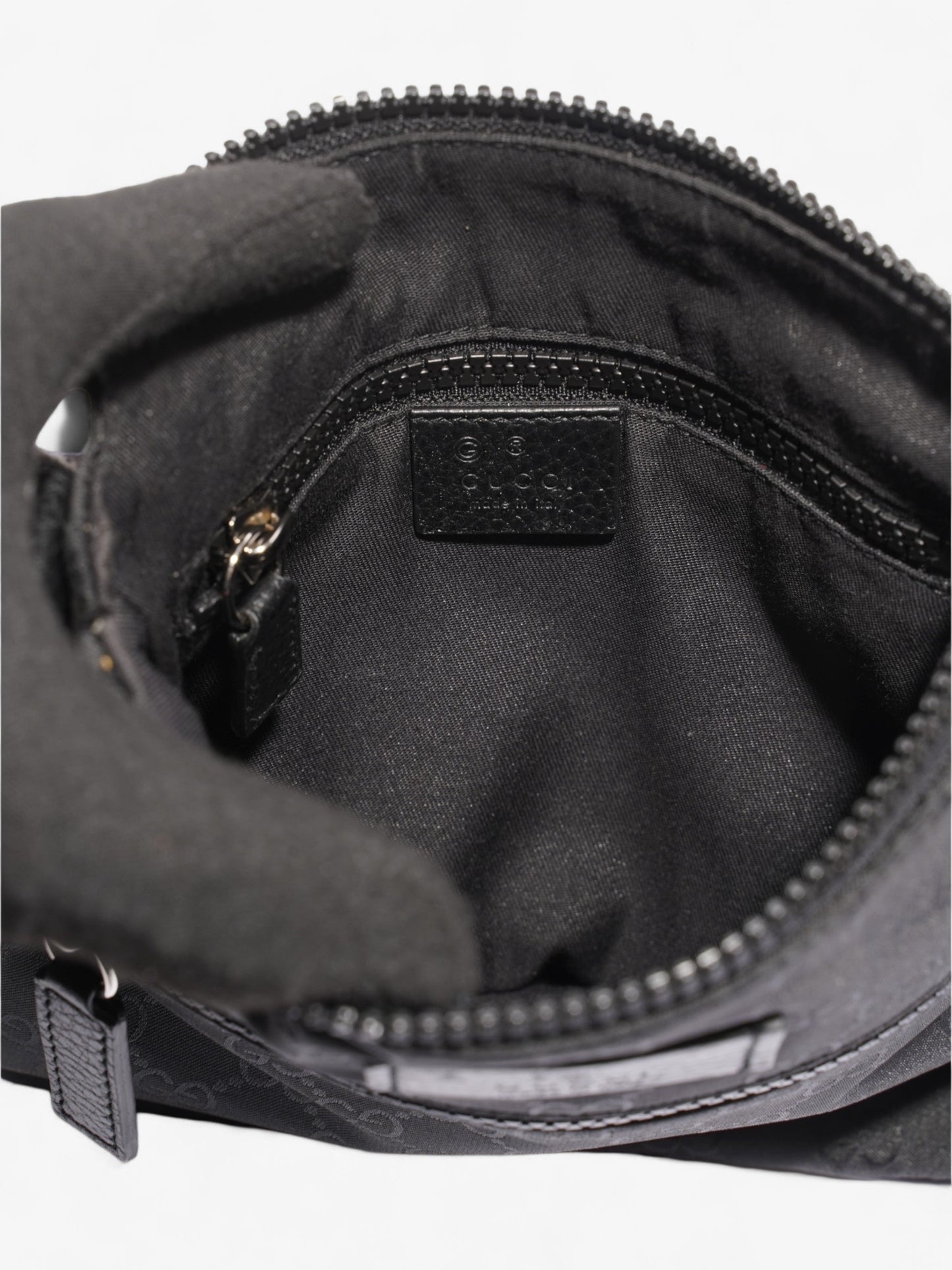 Gucci GG Messenger Black GG Supreme Canvas