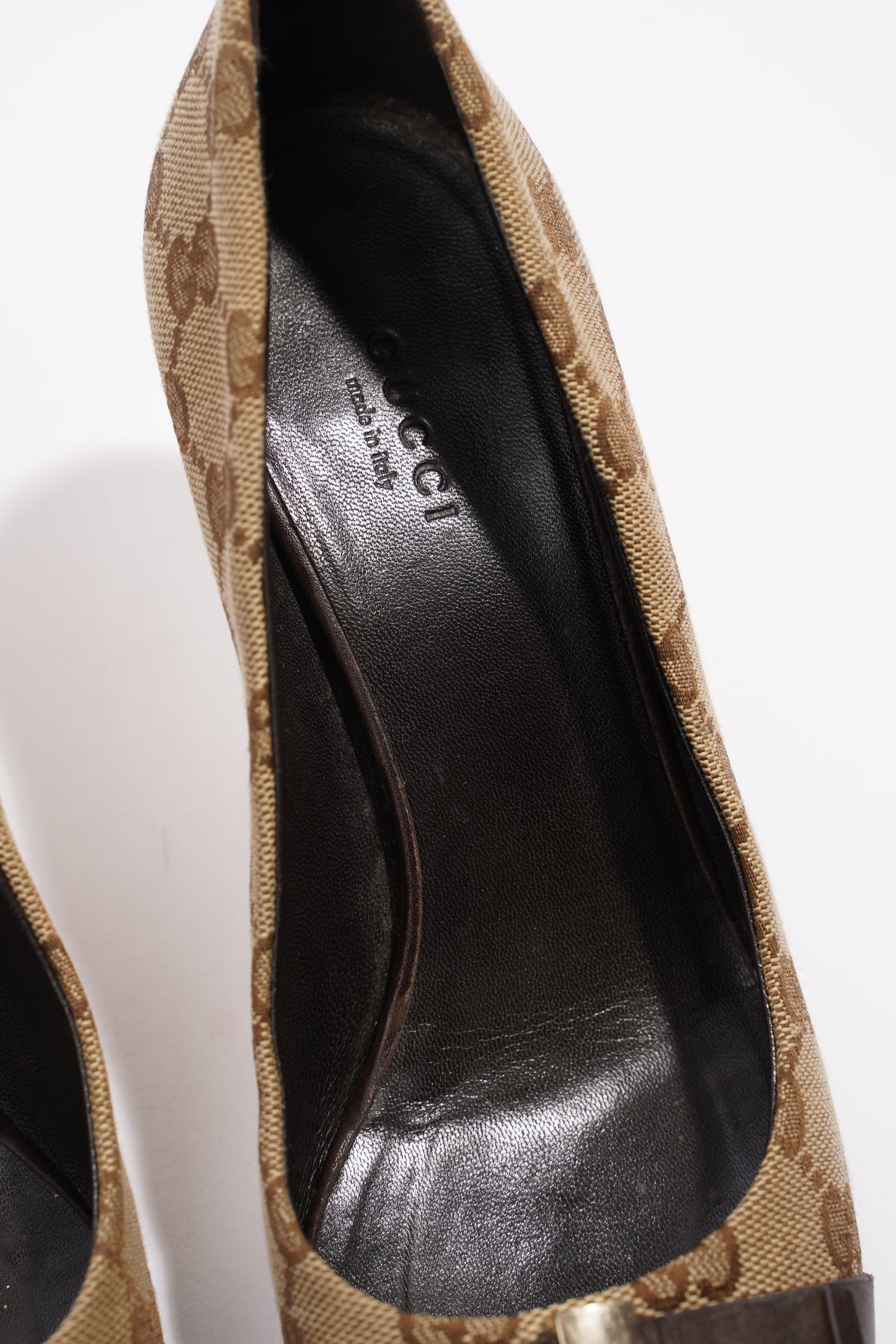Gucci GG Pumps Beige / Brown Canvas EU 37 UK 4