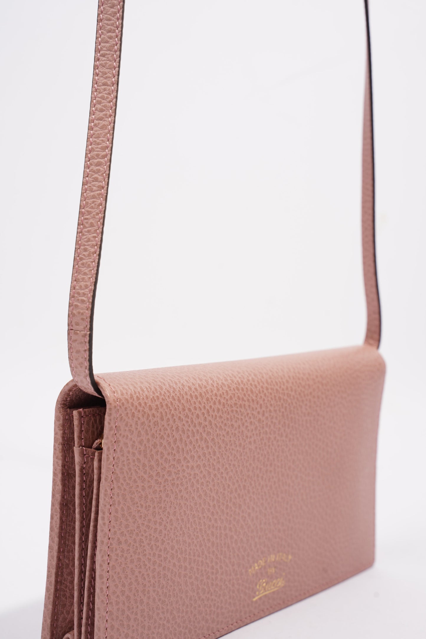 Gucci Swing Shoulder Bag Pink Leather