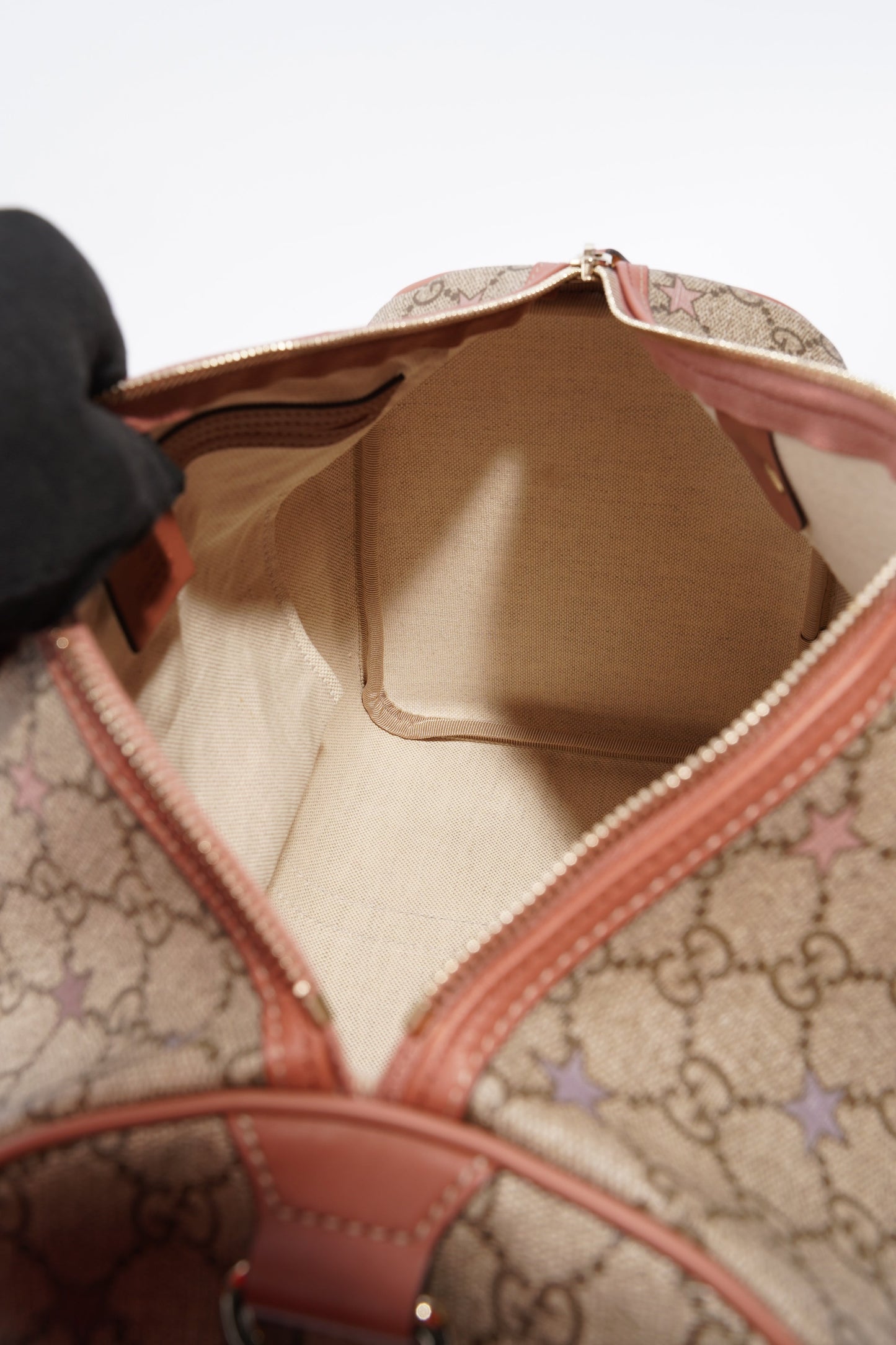 Gucci GG Supreme Stars Joy Boston Beige / Dusty Pink Coated Canvas Medium