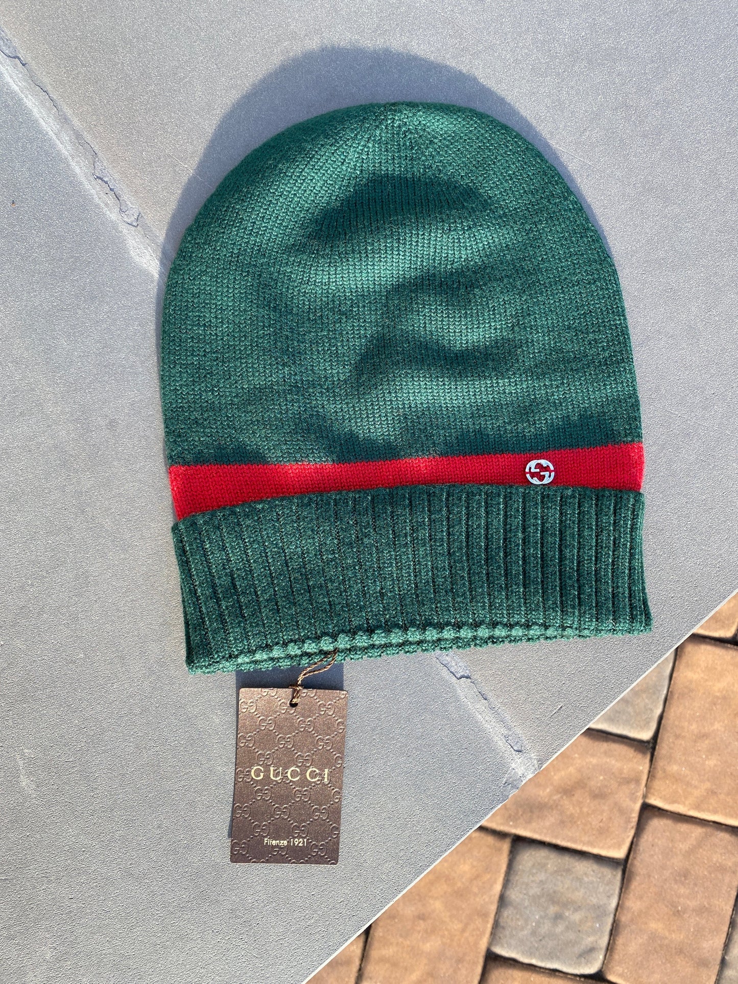 Gucci GG Green Wool Beanie with Red Stripe