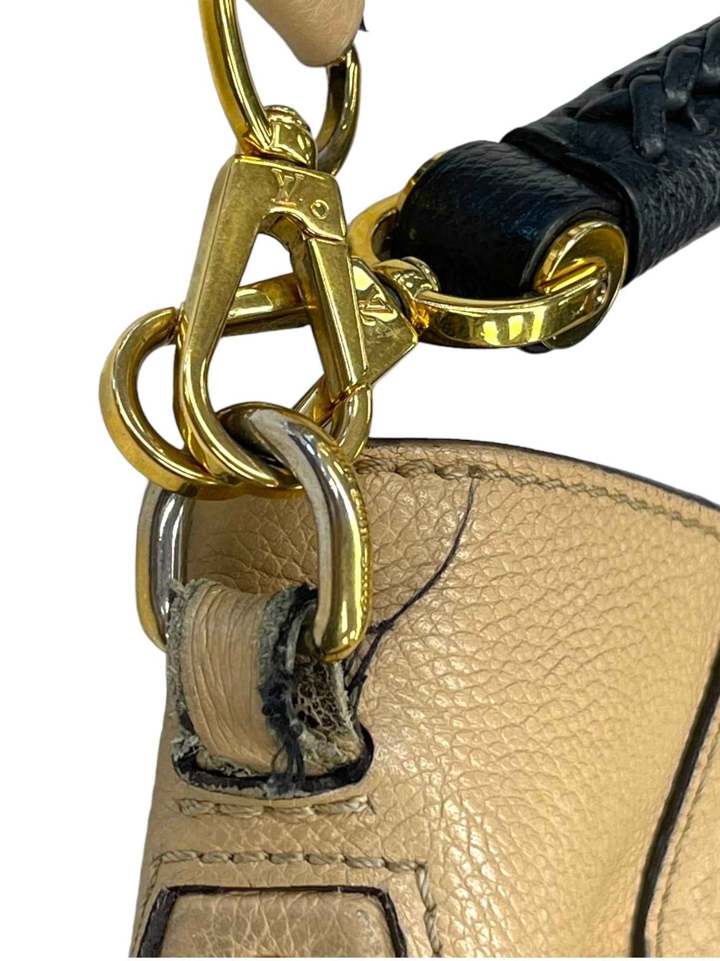 HandBag Luxury Designer By Louis Vuitton, Size: Large