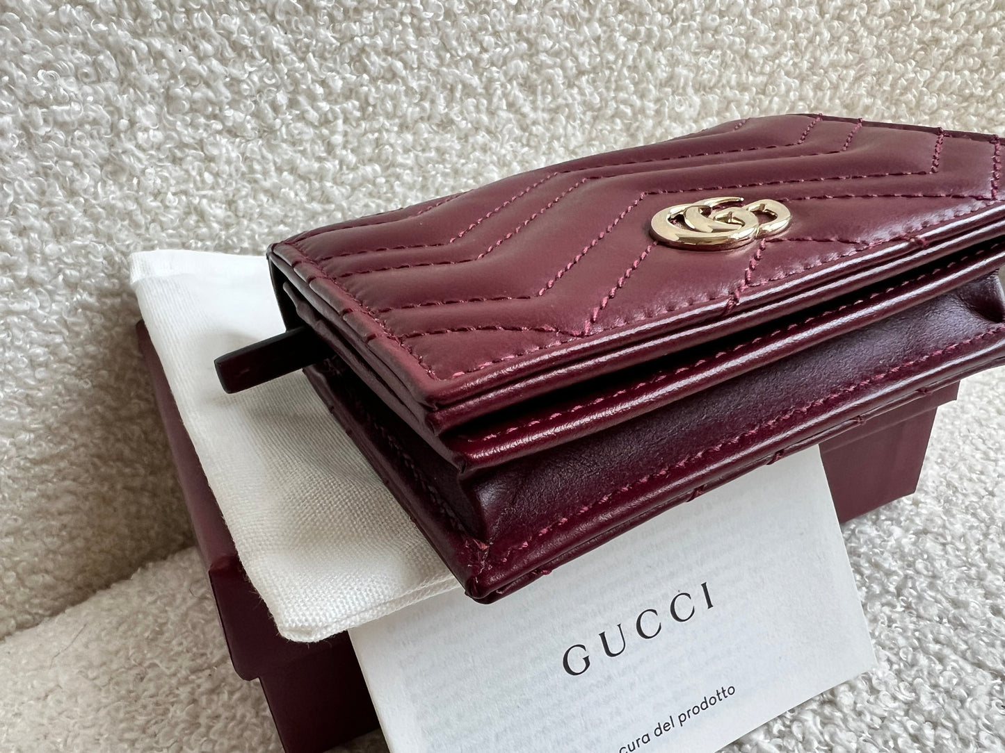 Gucci GG Burgundy Marmont Matelassé Card Case Wallet (RRP £380)