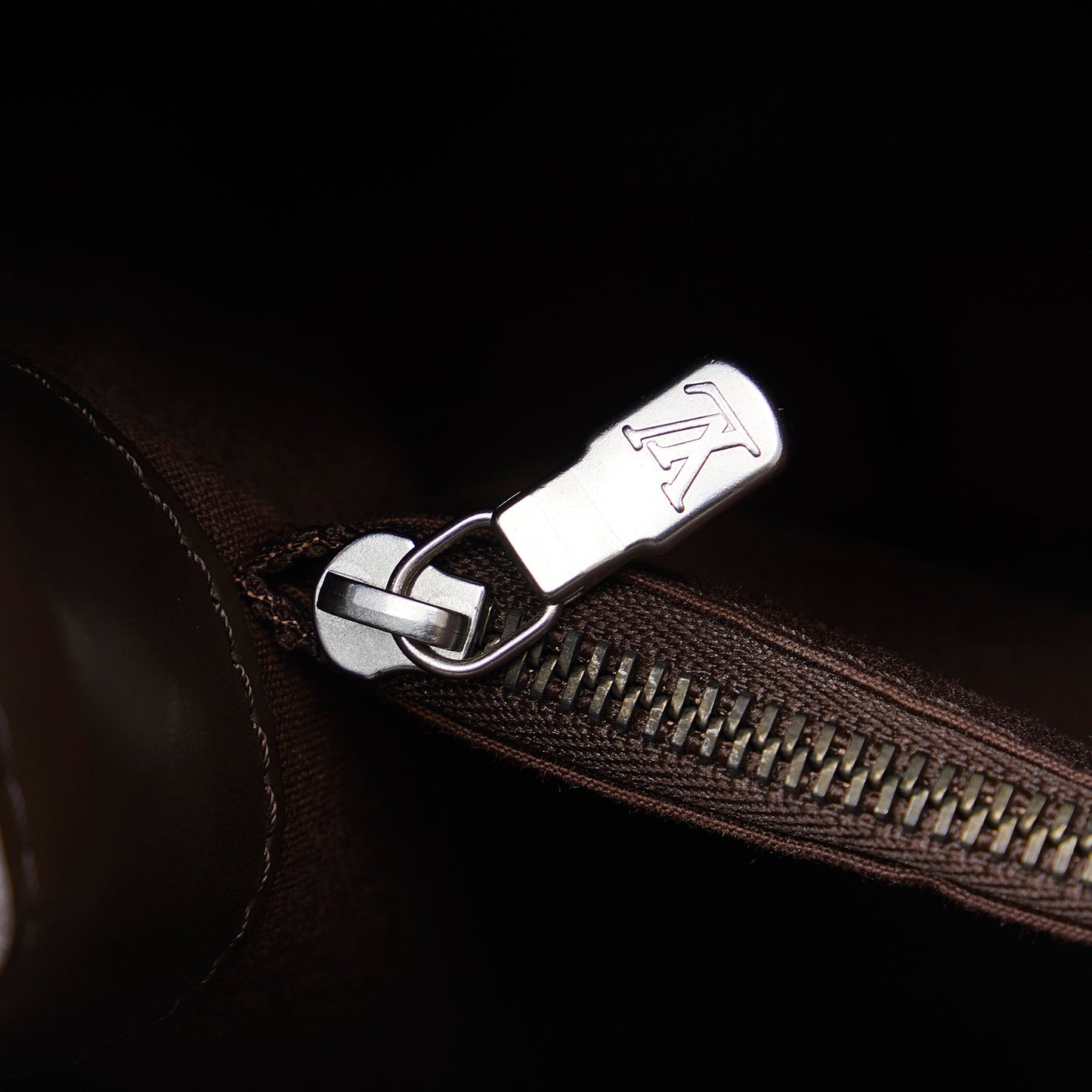 LOUIS VUITTON Epi Mandara MM Shoulder Bag