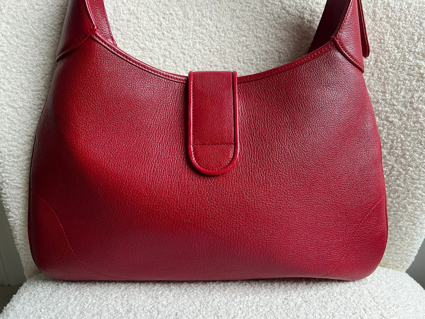 Gucci Red Large Aphrodite Shoulder Bag (RRP £1760)