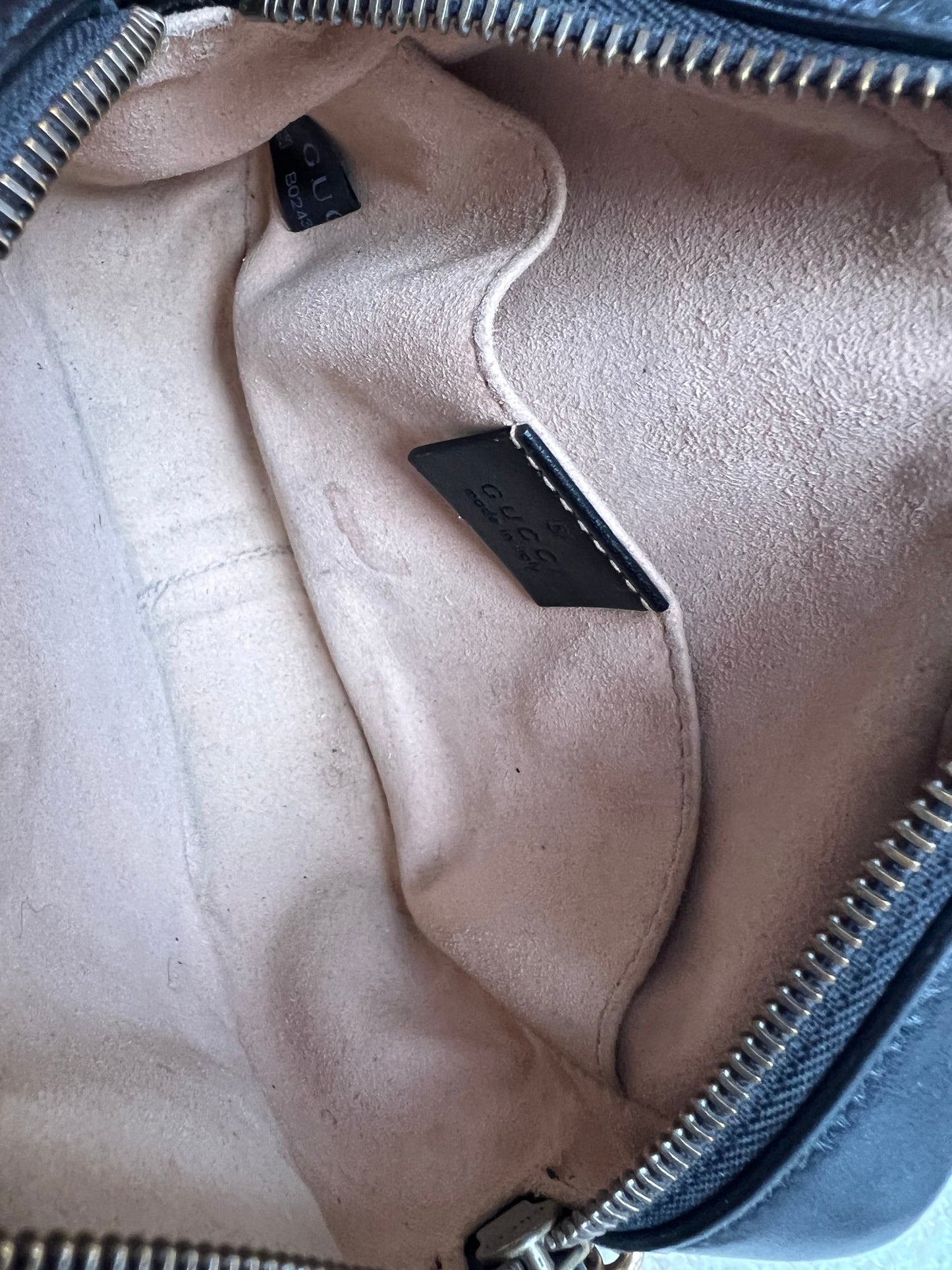 Gucci GG Black Marmont Mini Shoulder Bag (RRP £1,360)