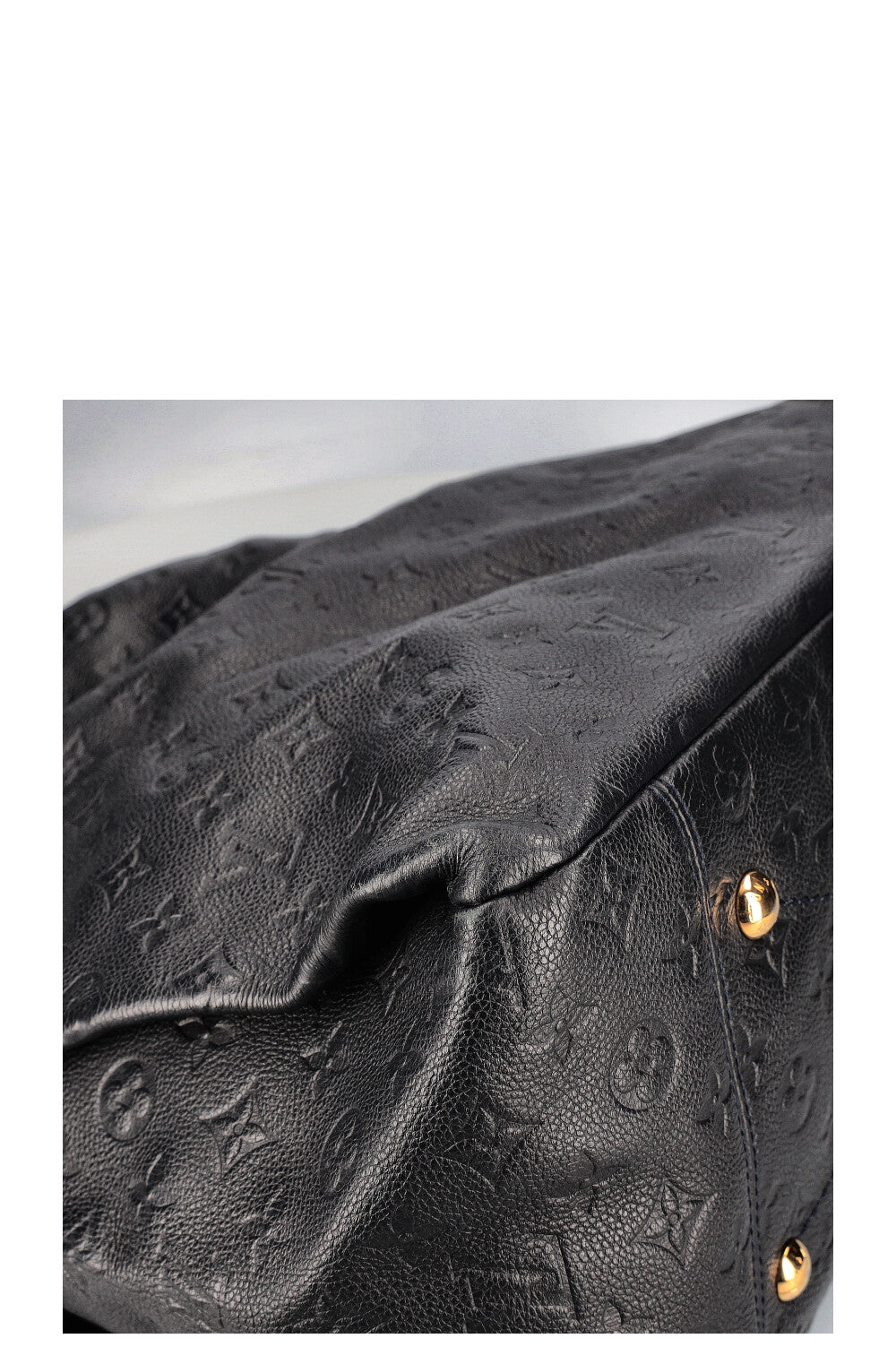 LOUIS VUITTON Artsy MM Empreinte Bag Midnight Blue
