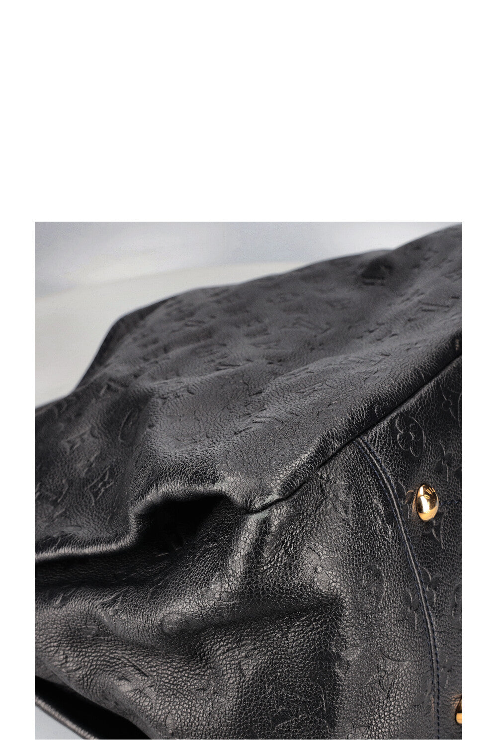 LOUIS VUITTON Artsy MM Empreinte Bag Midnight Blue
