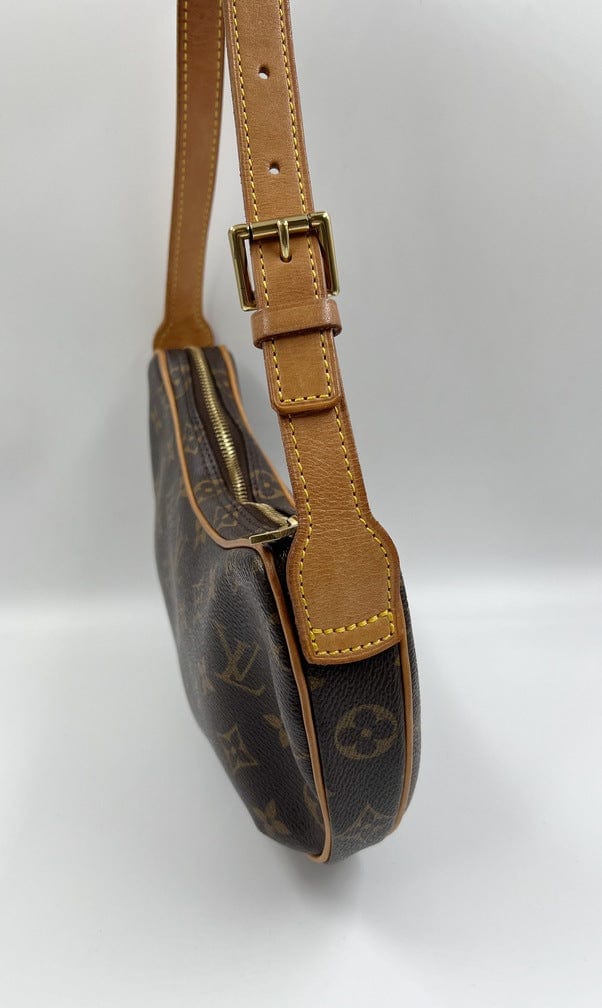 Louis Vuitton Croissant PM