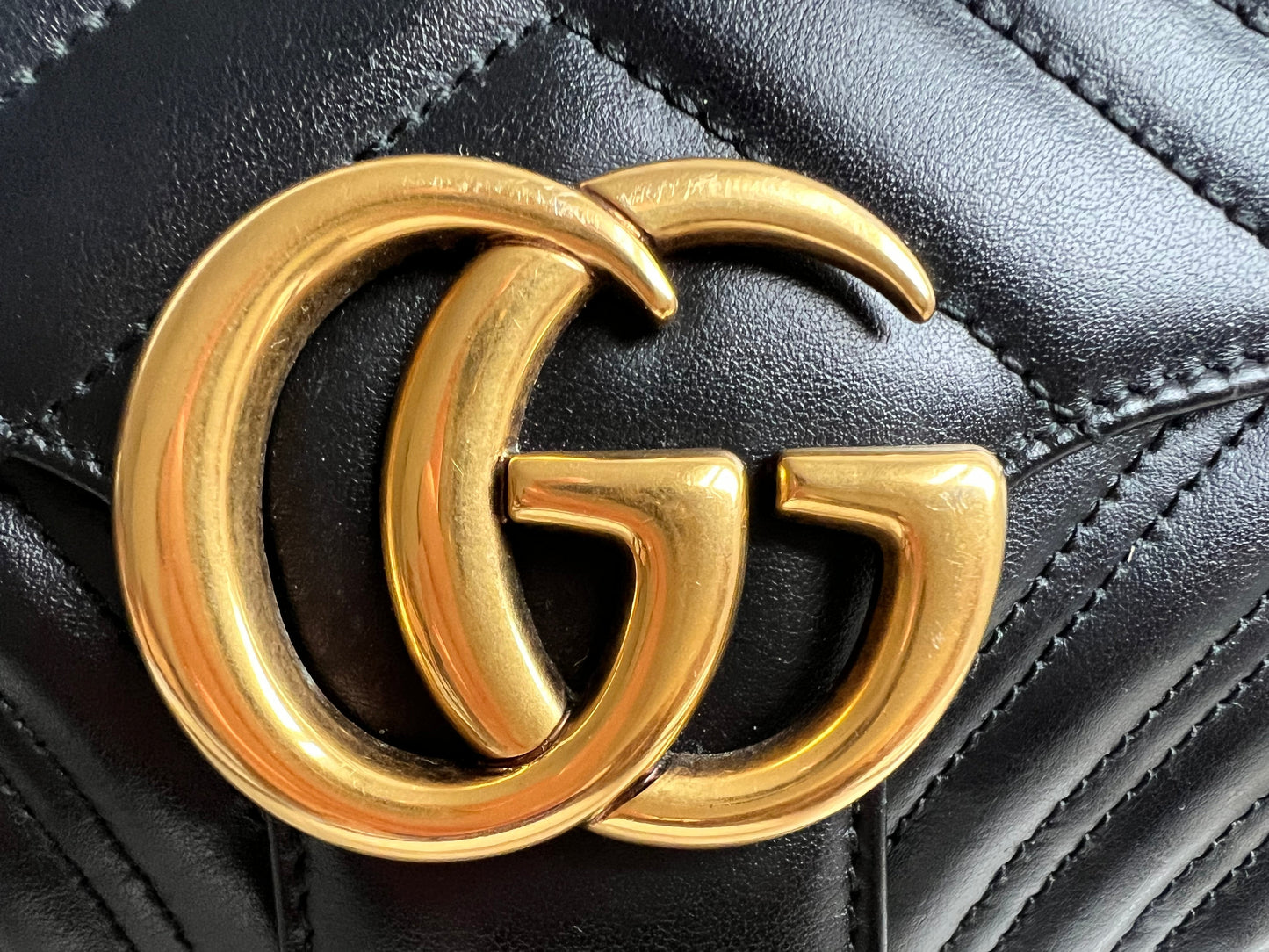 Gucci GG Black Marmont Small Shoulder Bag (RRP £2070)
