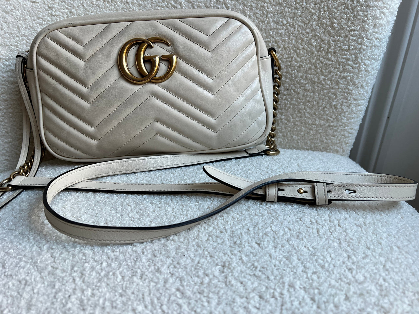 Gucci GG White Marmont Small Shoulder Bag (RRP £1440)